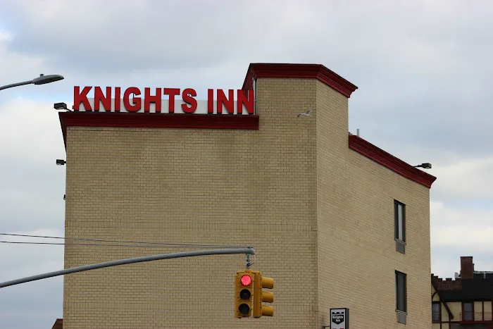 Knights Inn Jamaica 4