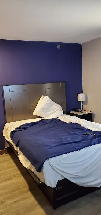 BLUE BIRD INN 4