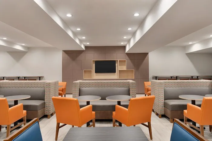 Holiday Inn Express Jamaica - Jfk Airtrain - Nyc by IHG 4