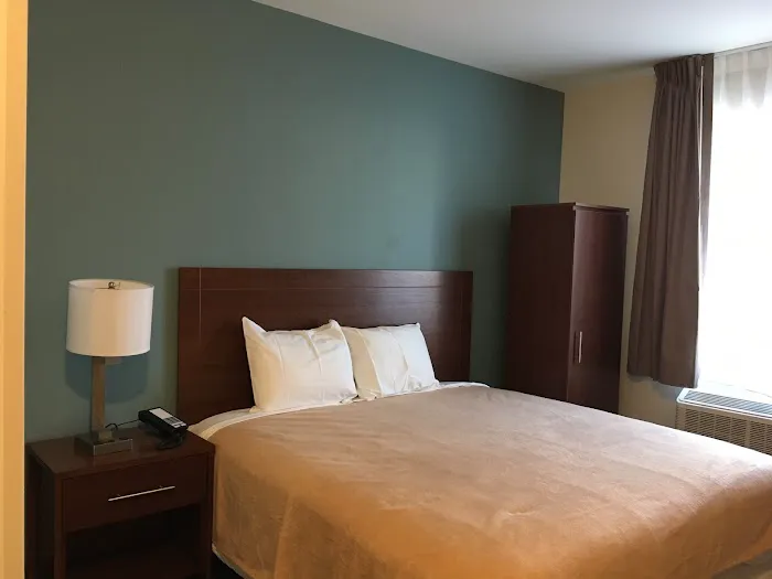 Magna Hotel 4