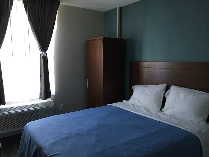 Magna Hotel 4