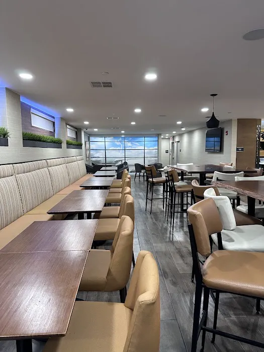 Comfort Inn JFK Airport 4