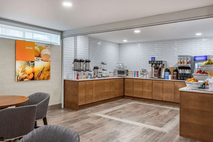 Comfort Inn JFK Airport 4