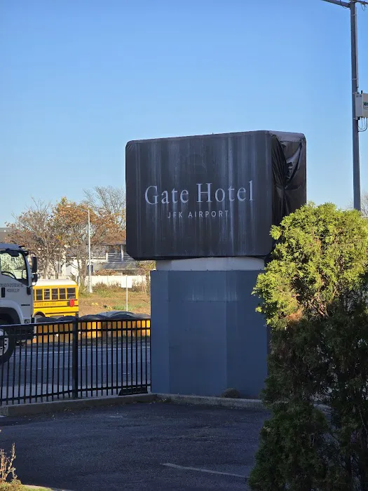 Gate Hotel JFK Airport 4