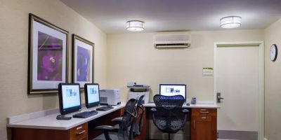 Hilton Garden Inn Queens/JFK Airport