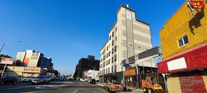 Van Wyck Hotel & Suites 4