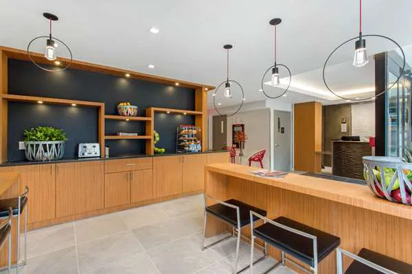 Insignia Hotel Brooklyn, Ascend Hotel Collection 4
