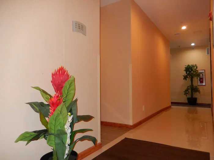 Quality Inn near Sunset Park 4