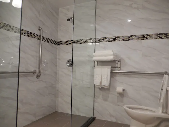 Quality Inn near Sunset Park 4