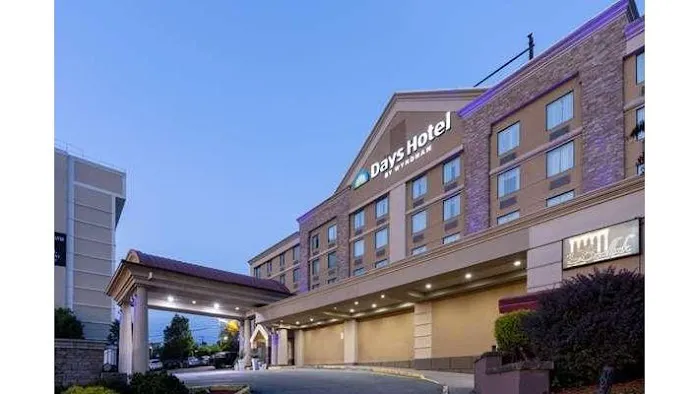 Days Hotel by Wyndham North Bergen /NYC Area 4