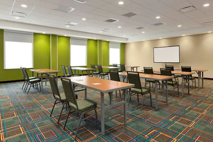 Home2 Suites By Hilton Hasbrouck Heights 4