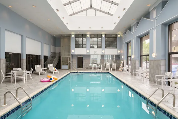 Crowne Plaza Englewood by IHG 4