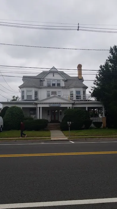 State Hotel 4