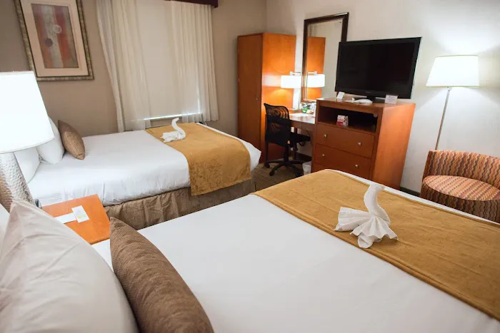 Best Western JFK Airport Hotel 4