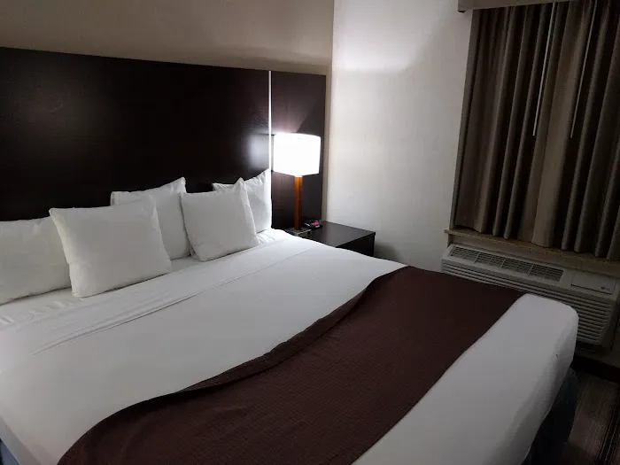 Days Inn by Wyndham Jamaica / JFK Airport 4