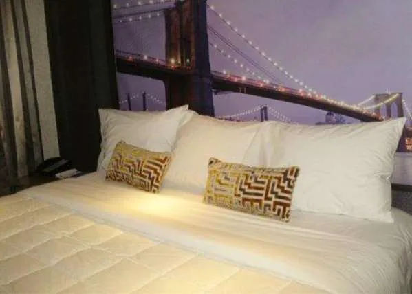 Rodeway Inn Near JFK Airport 4