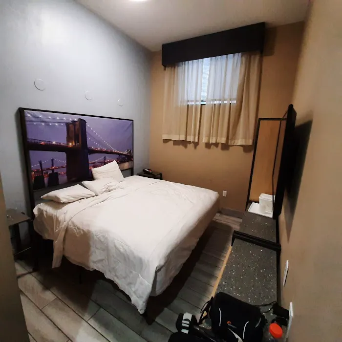 Rodeway Inn Near JFK Airport 4