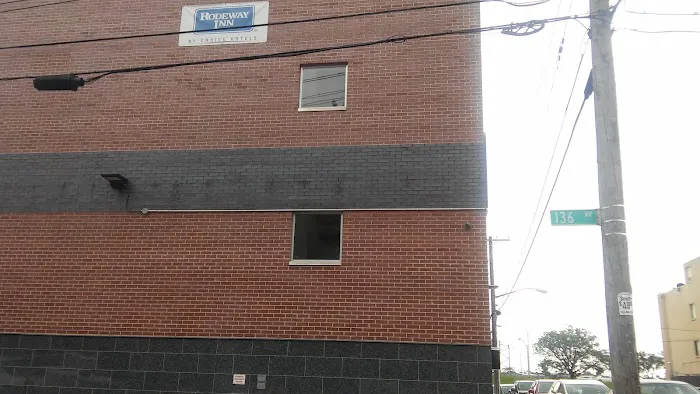 Rodeway Inn Near JFK Airport 4