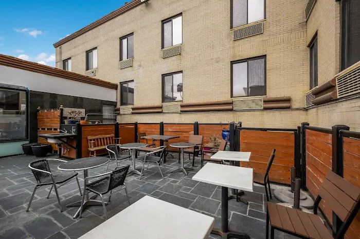 Quality Inn JFK Airport Rockaway Blvd 1