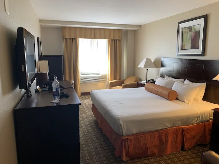 Best Western Plus Brooklyn Bay Hotel 4