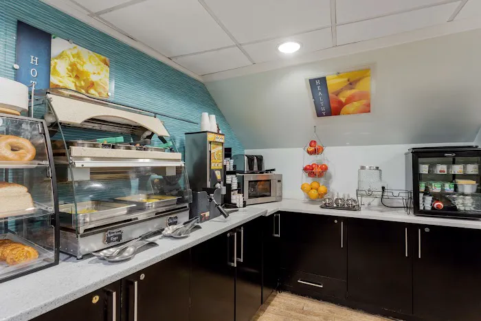 Best Western Plus Brooklyn Bay Hotel 4