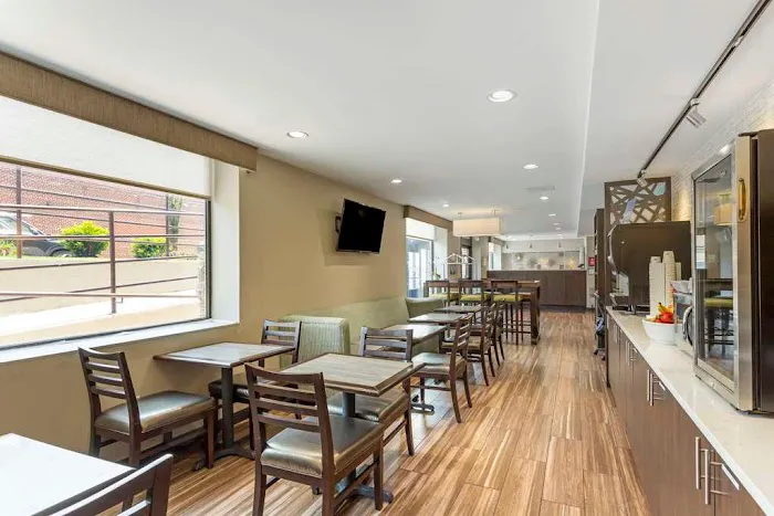 Best Western Brooklyn-Coney Island Inn 4