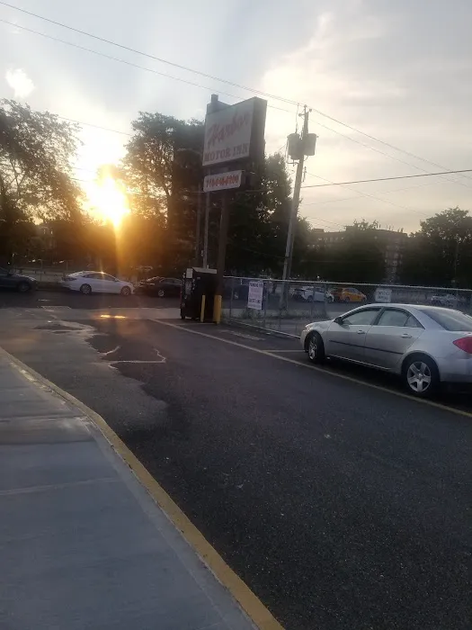 Harbor Motor Inn 3
