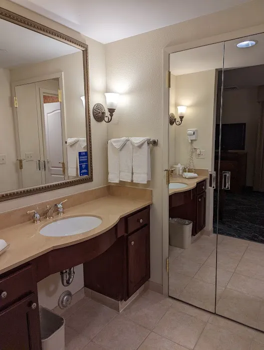 Homewood Suites by Hilton East Rutherford - Meadowlands, NJ 4