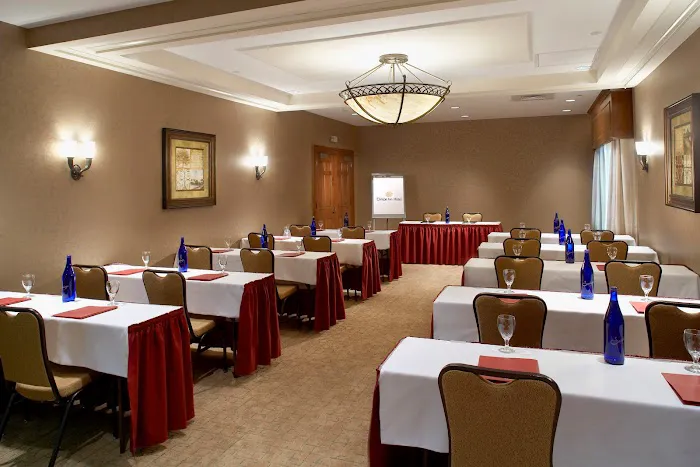 Clinton Inn Hotel & Event Center 4