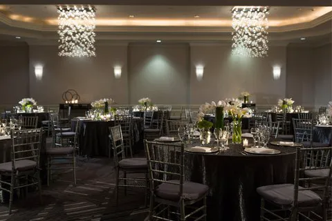 Renaissance Meadowlands Hotel 4