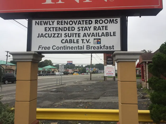 Red Carpet Inn Elmwood Park, NJ 4