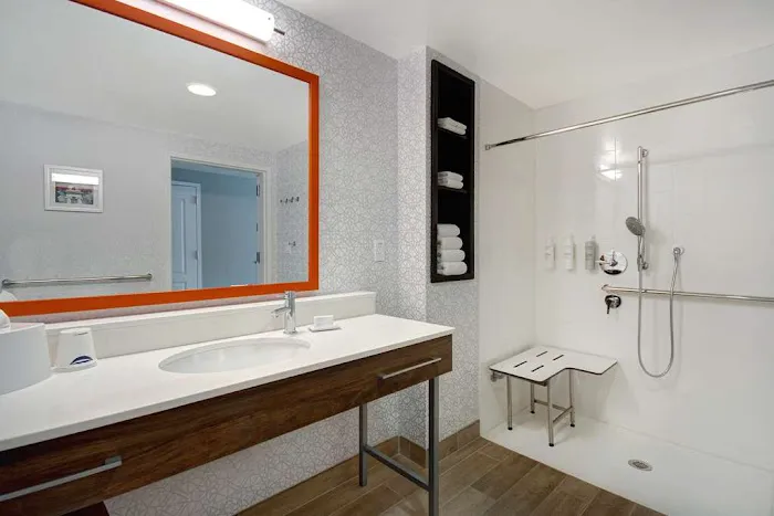 Hampton Inn & Suites Yonkers 5