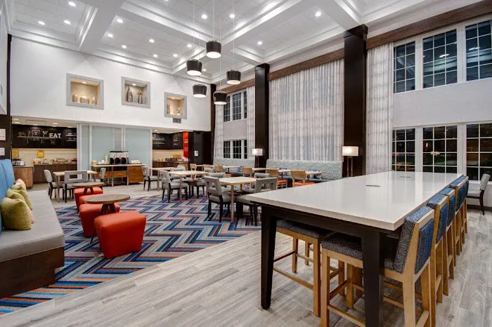 Hampton Inn & Suites Yonkers 5