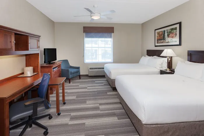 Holiday Inn Express Building 107 4