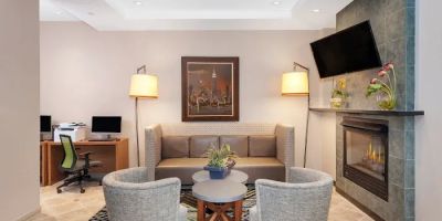 Holiday Inn Express Building 107