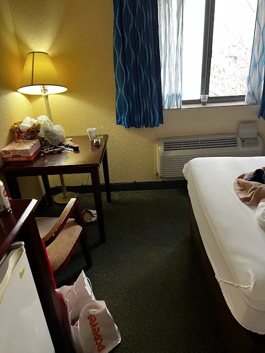 Days Inn by Wyndham Jersey City / NYC Area 5