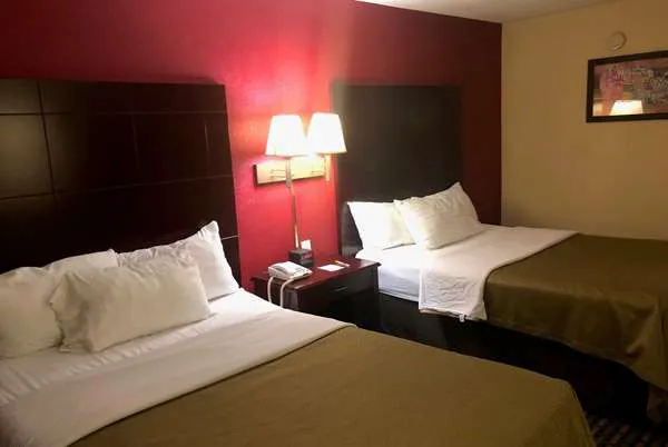 Days Inn by Wyndham Jersey City / NYC Area 5