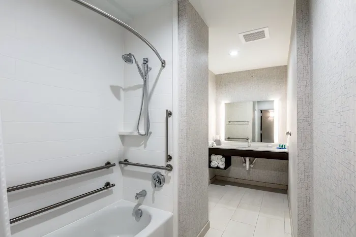 Holiday Inn Express & Suites Jersey City North - Hoboken by IHG 4
