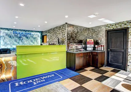 Rodeway Inn 3