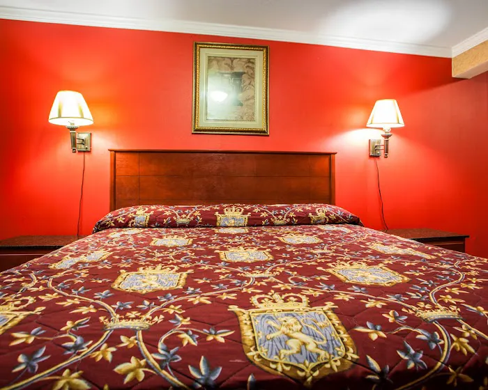 Rodeway Inn 3