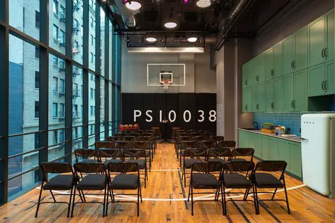 Moxy NYC Downtown 1