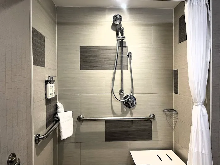 Holiday Inn New York City - Times Square by IHG 4