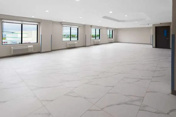 Days Inn by Wyndham Staten Island 4