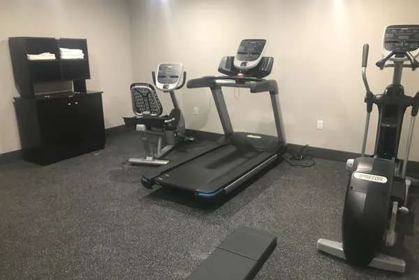 Wingate by Wyndham JFK Airport / Far Rockaway 4