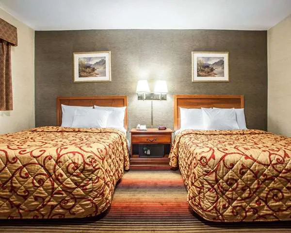 Rodeway Inn 4