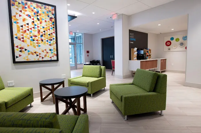 Holiday Inn Express & Suites Jersey City - Holland Tunnel by IHG 5