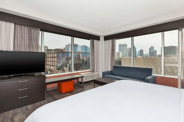 Holiday Inn Express & Suites Jersey City - Holland Tunnel by IHG 5