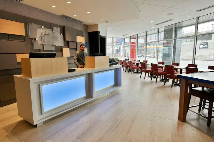 Holiday Inn Express & Suites Jersey City - Holland Tunnel by IHG 5