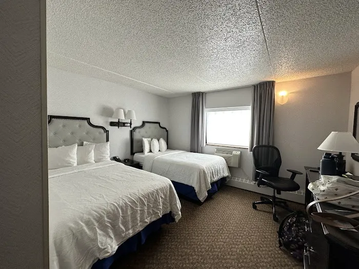 The Holland hotel 5