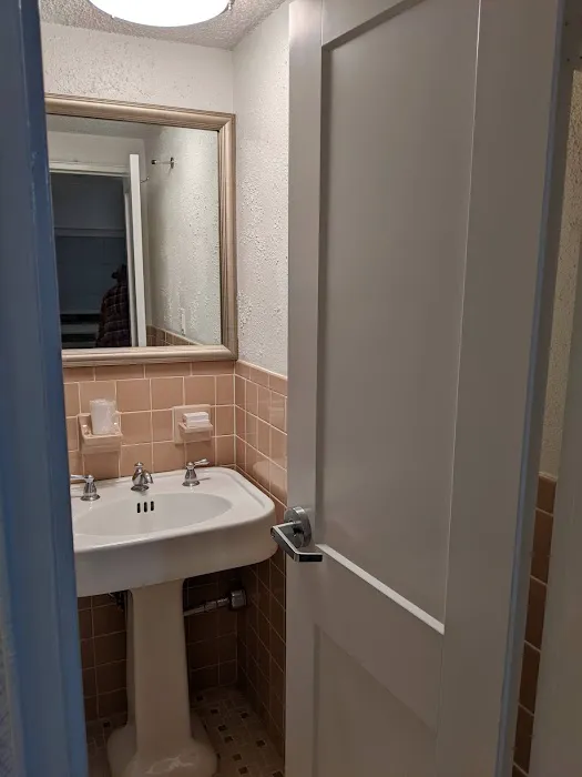 Holland Hotel Free Parking Jersey City 5